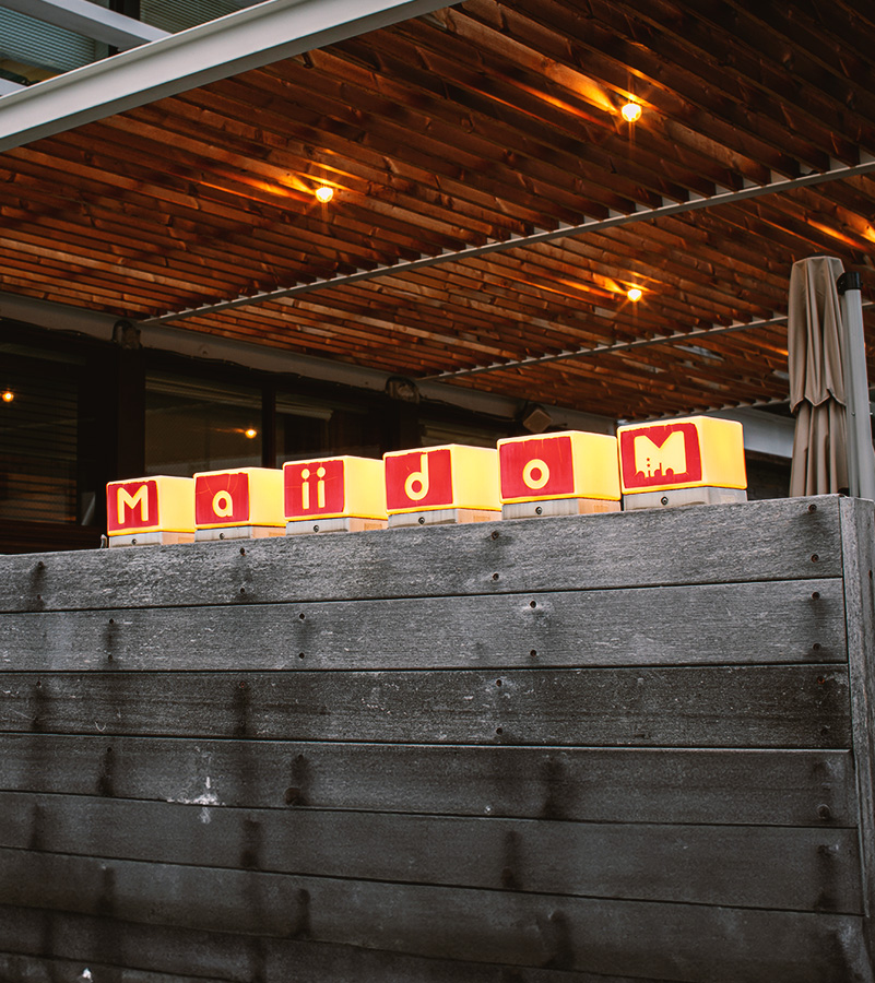 スタッフ募集中